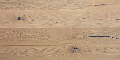 Sculpted Oak Halfmoon Bay hardwood floor width=
