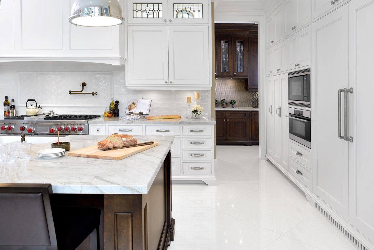 Kitchen island to pantry off kitchen