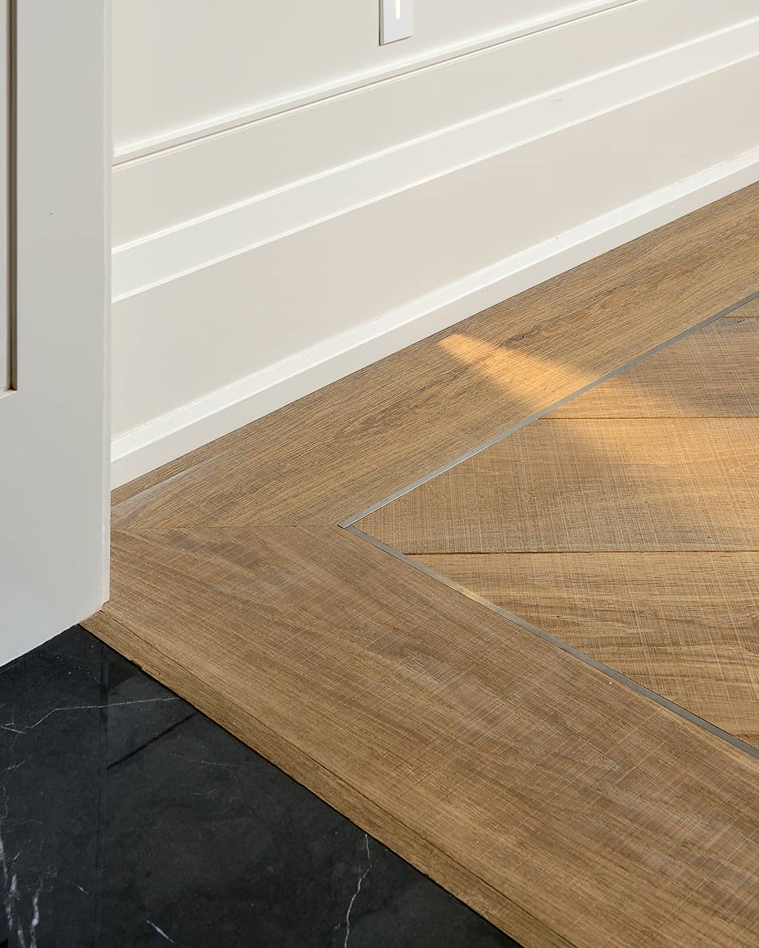 wide plank wood flooring