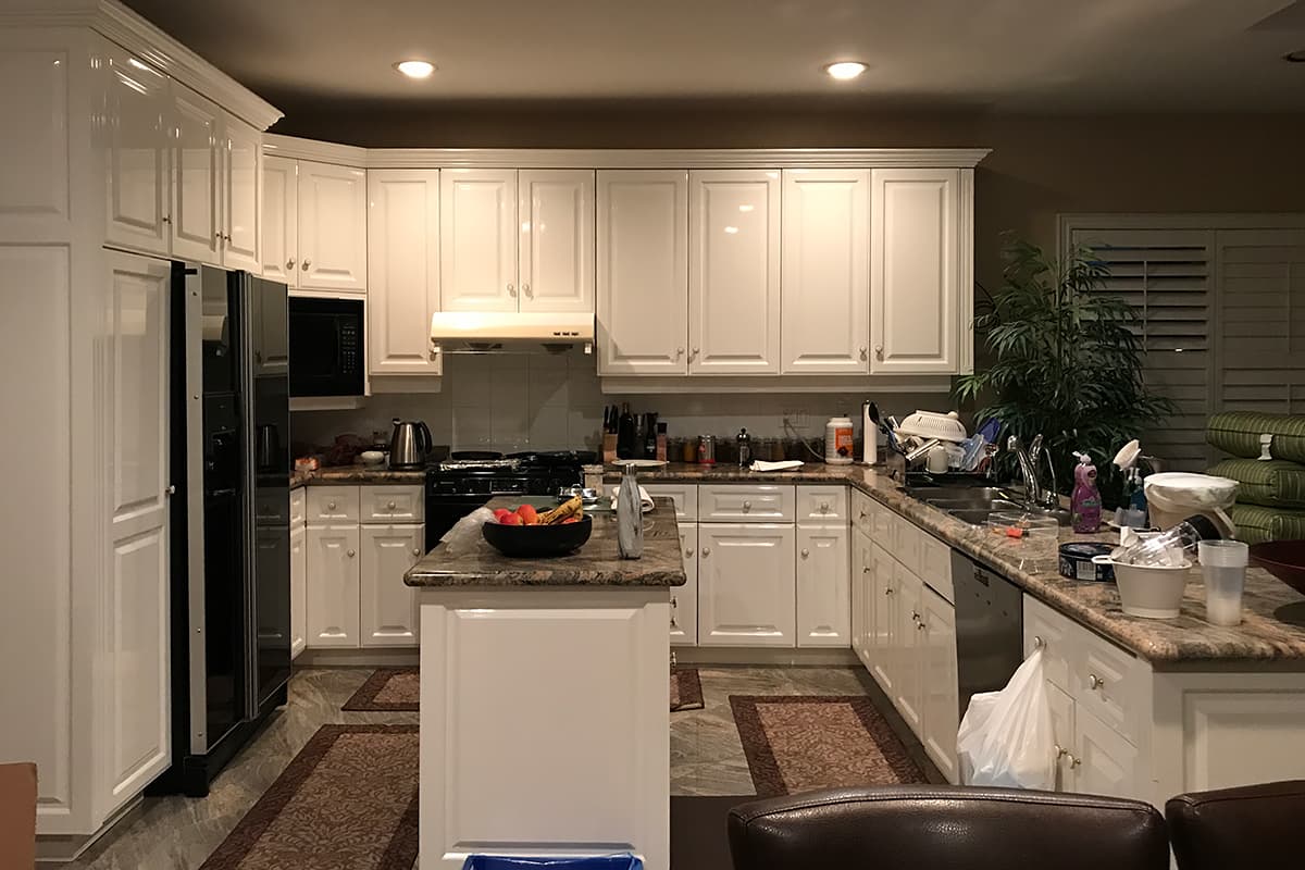 kitchen before photo