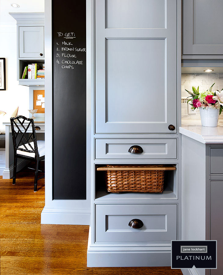 Jane Lockhart Platinum kitchen