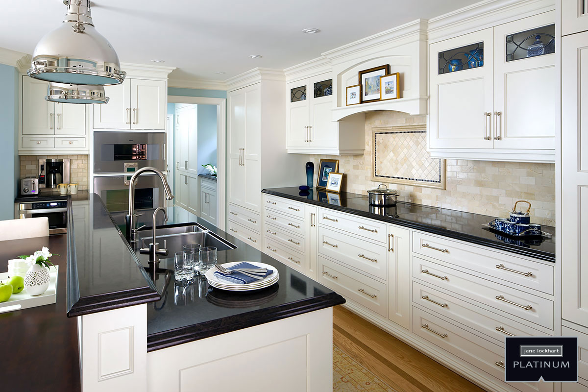 Jane Lockhart Platinum kitchen